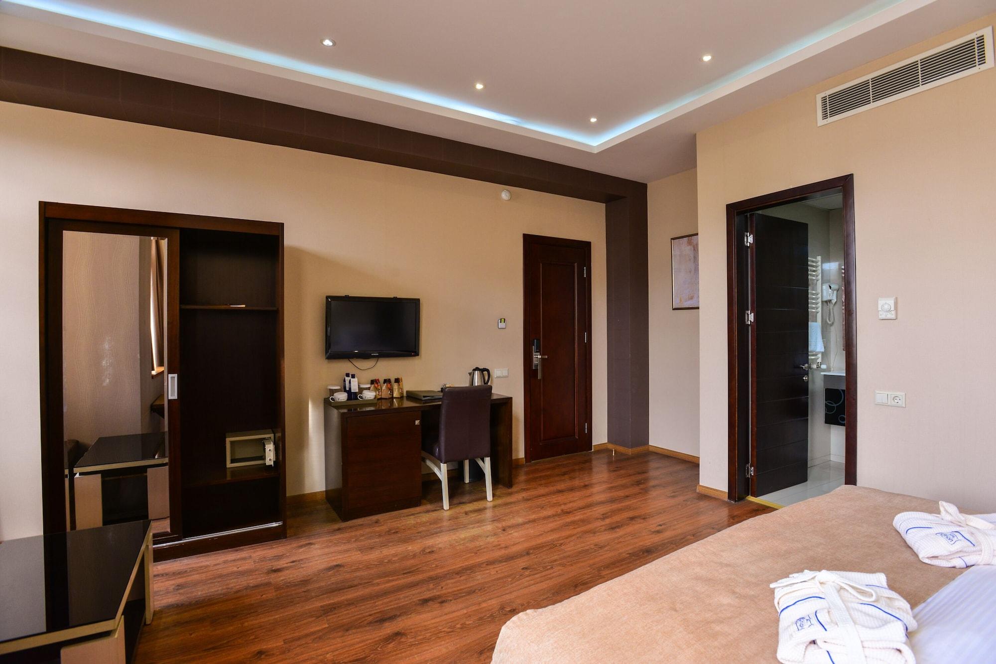 فندق Orion 4*